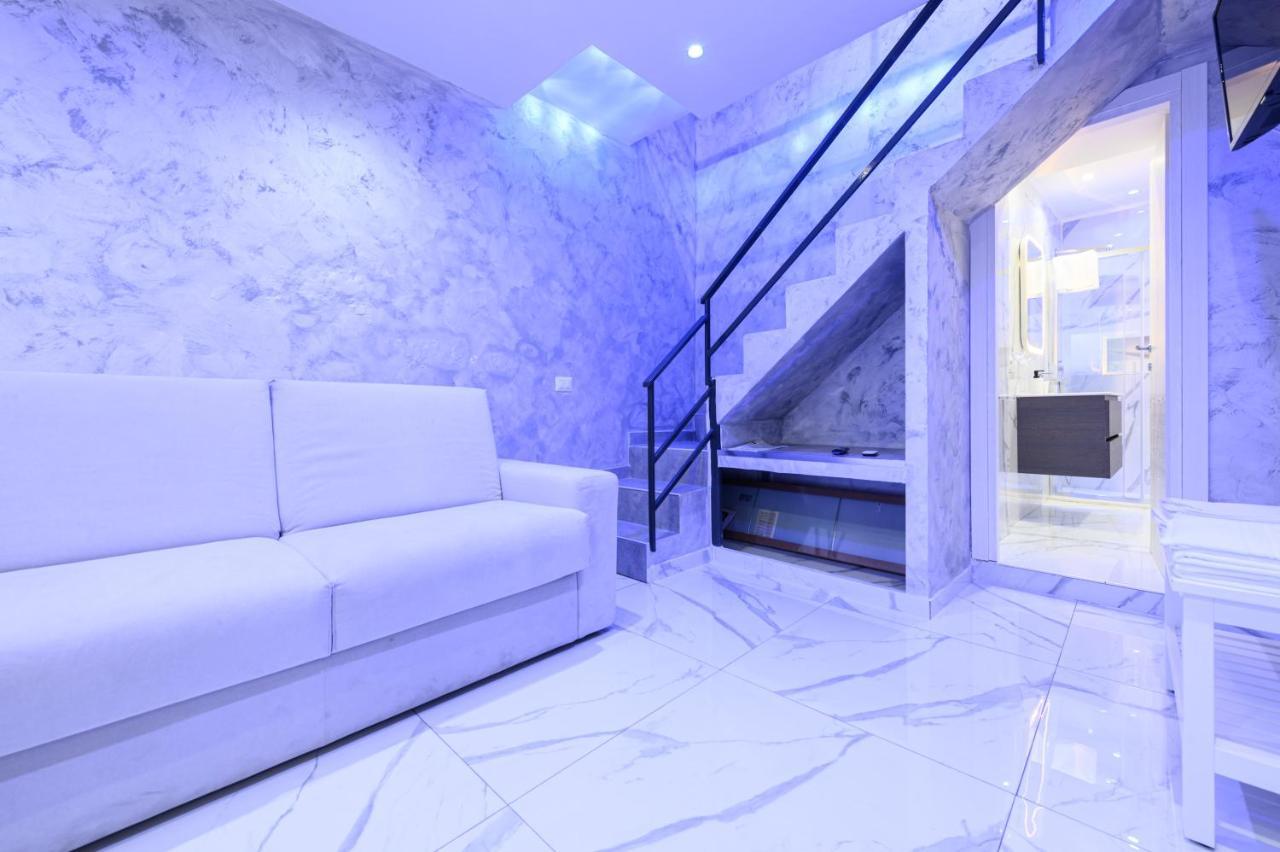 La Magnifica Napoli Apartments White House Bagian luar foto